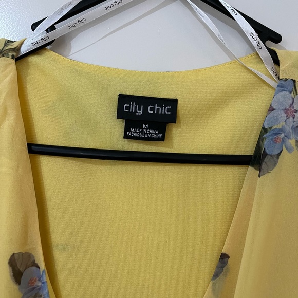 City Chic Sweet Garden Wrap top - Picture 5 of 5